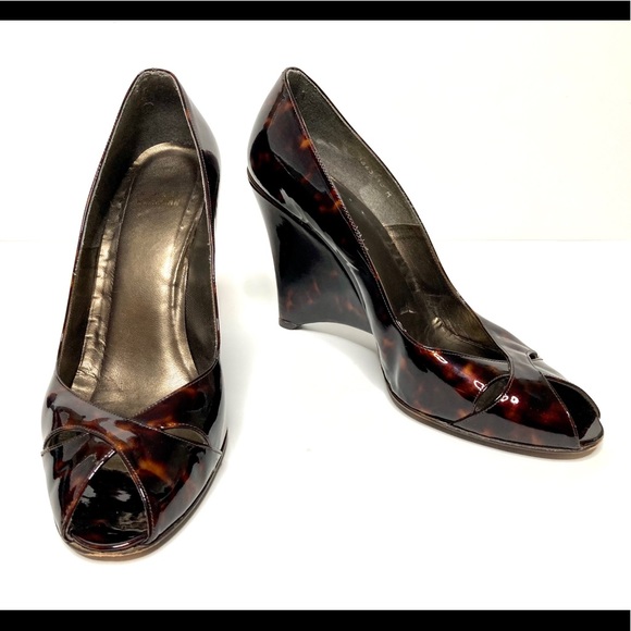 Unique Stuart Weitzman Tortoise Wedges